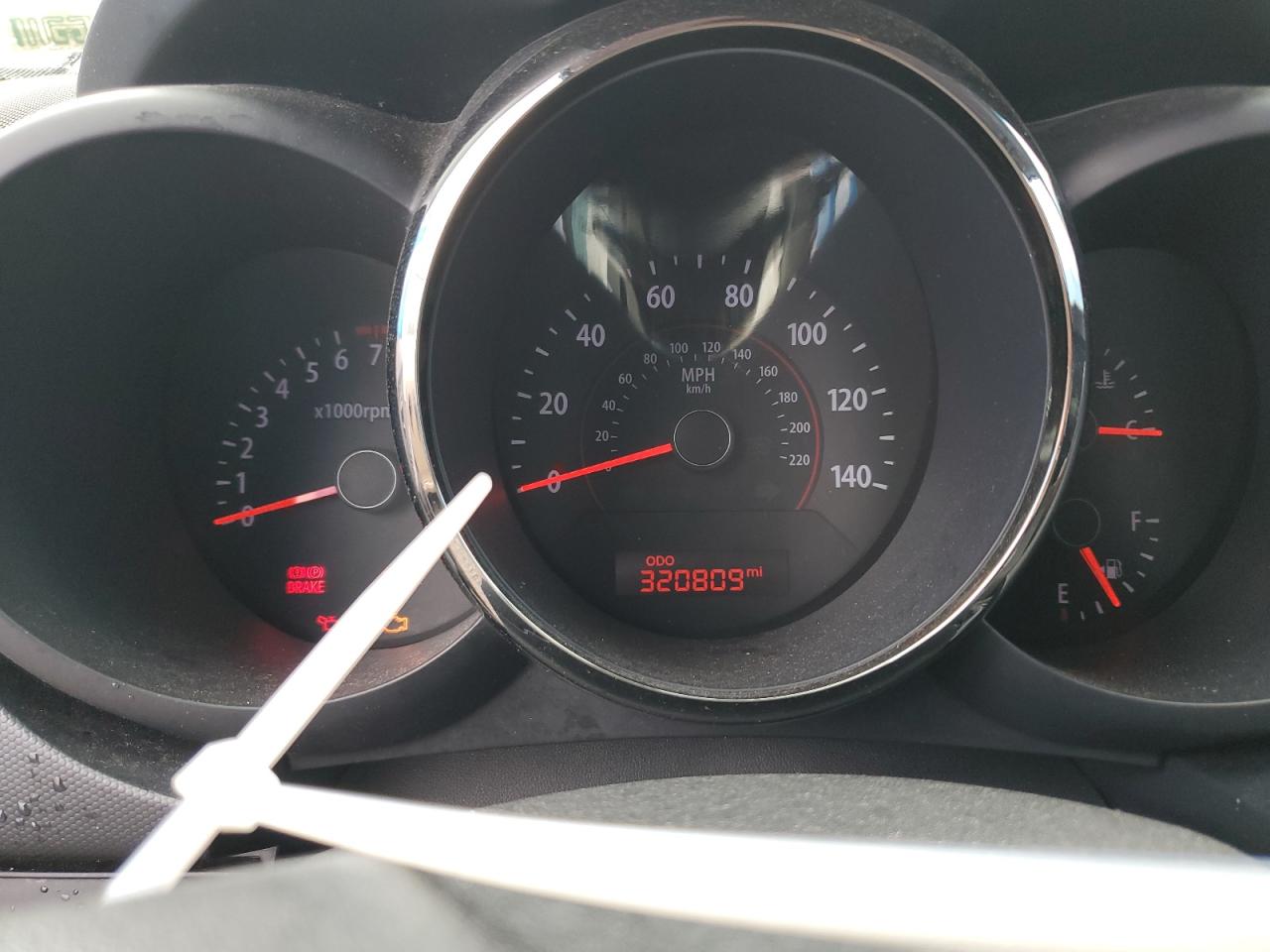 2010 Kia Soul + VIN: KNDJT2A20A7137326 Lot: 62297764