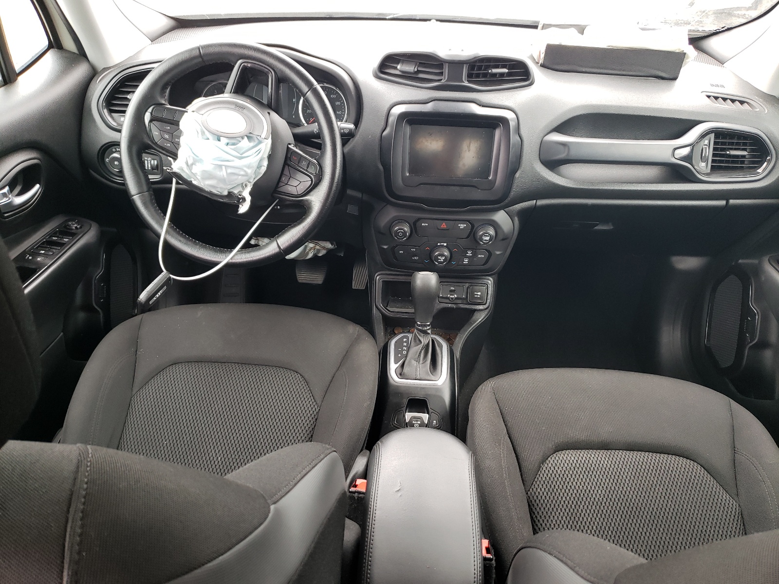 ZACCJABB3JPJ52569 2018 Jeep Renegade Latitude