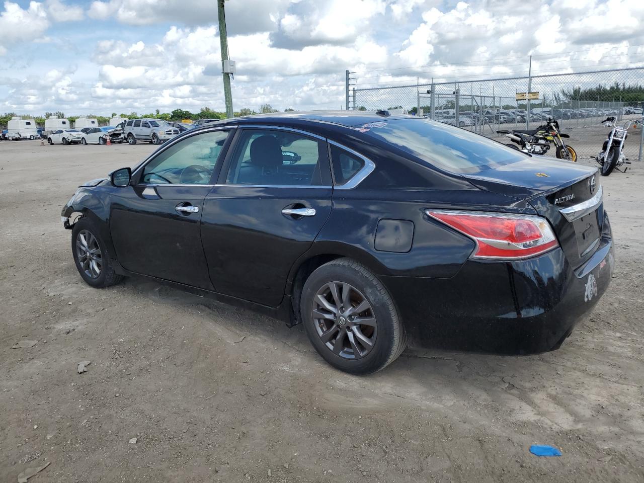 2015 Nissan Altima 2.5 vin: 1N4AL3AP7FC111439