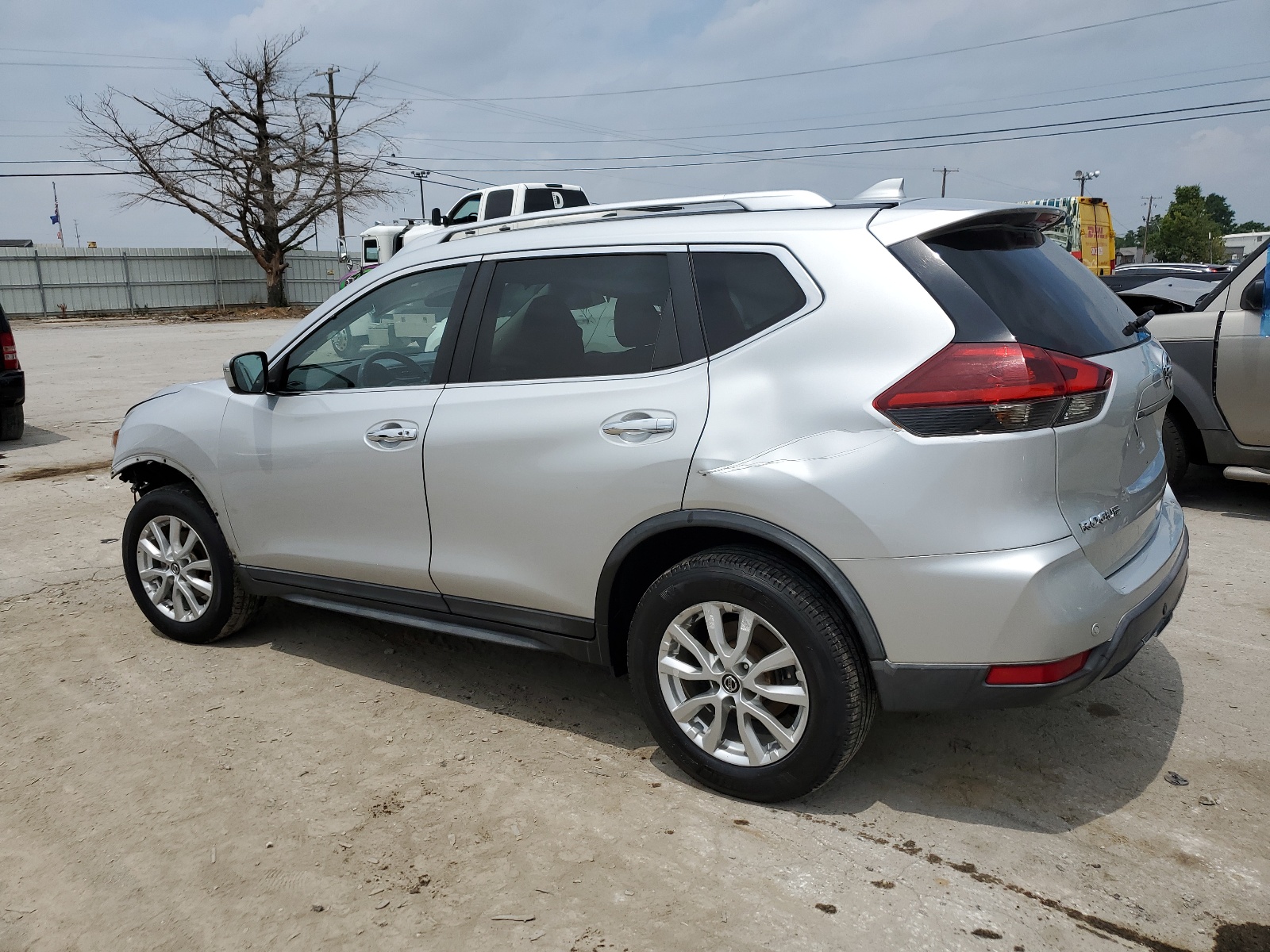 2019 Nissan Rogue S vin: KNMAT2MV5KP518838