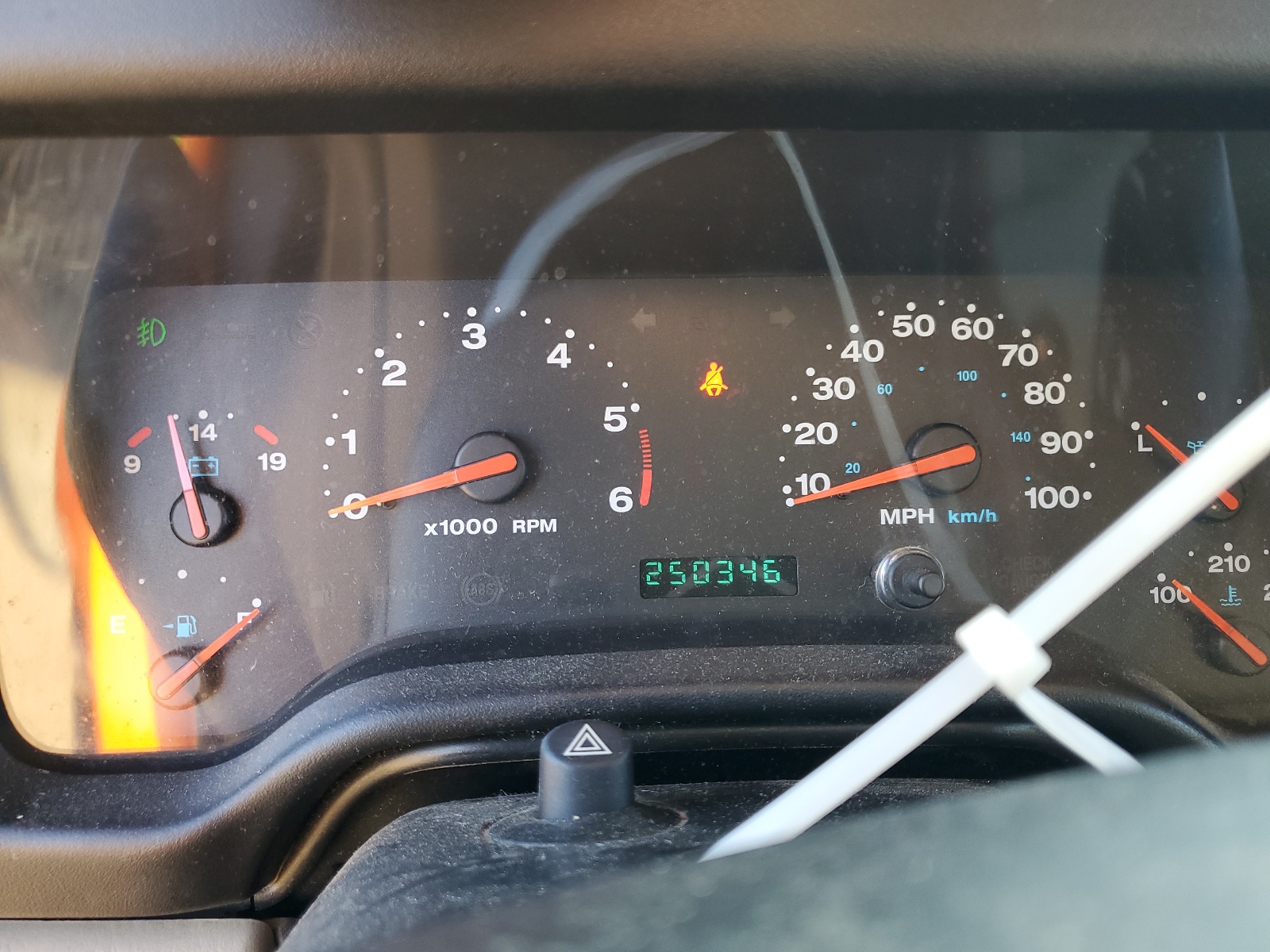 1J4FA59SX3P334955 2003 Jeep Wrangler / Tj Sahara