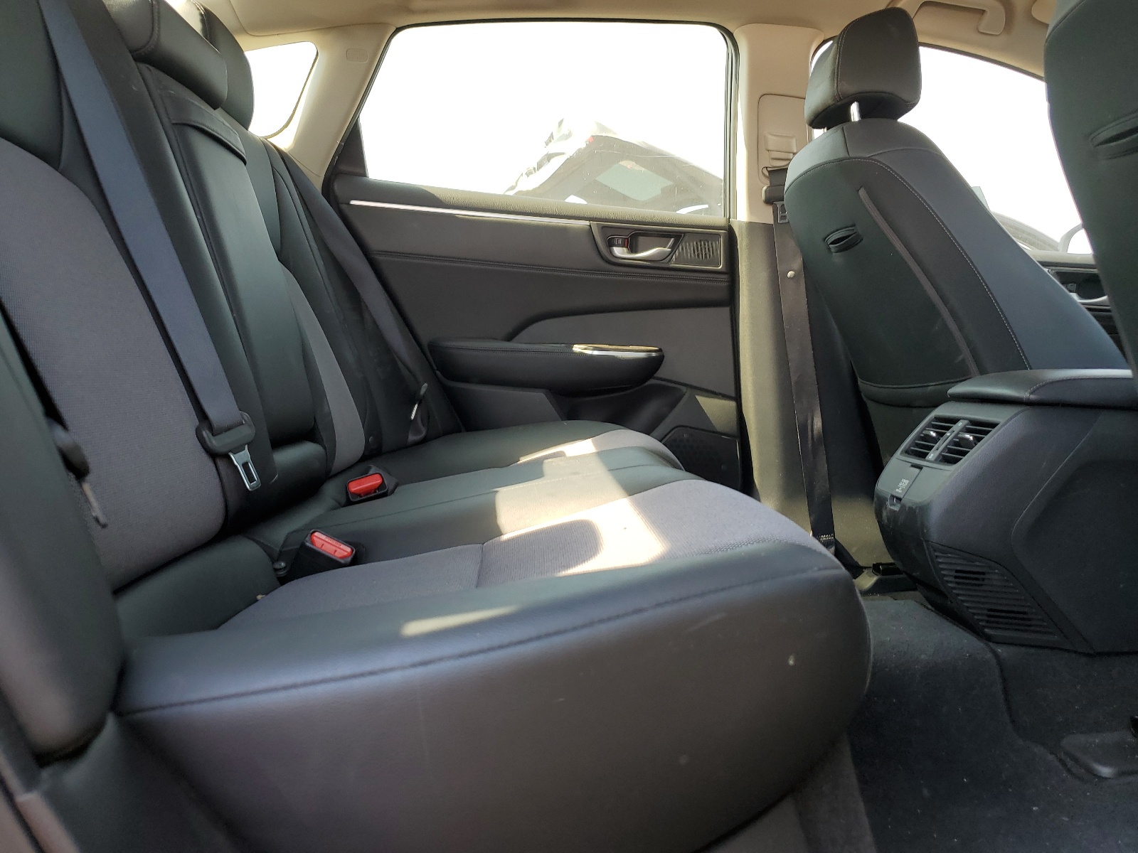 JHMZC5F11JC015259 2018 Honda Clarity