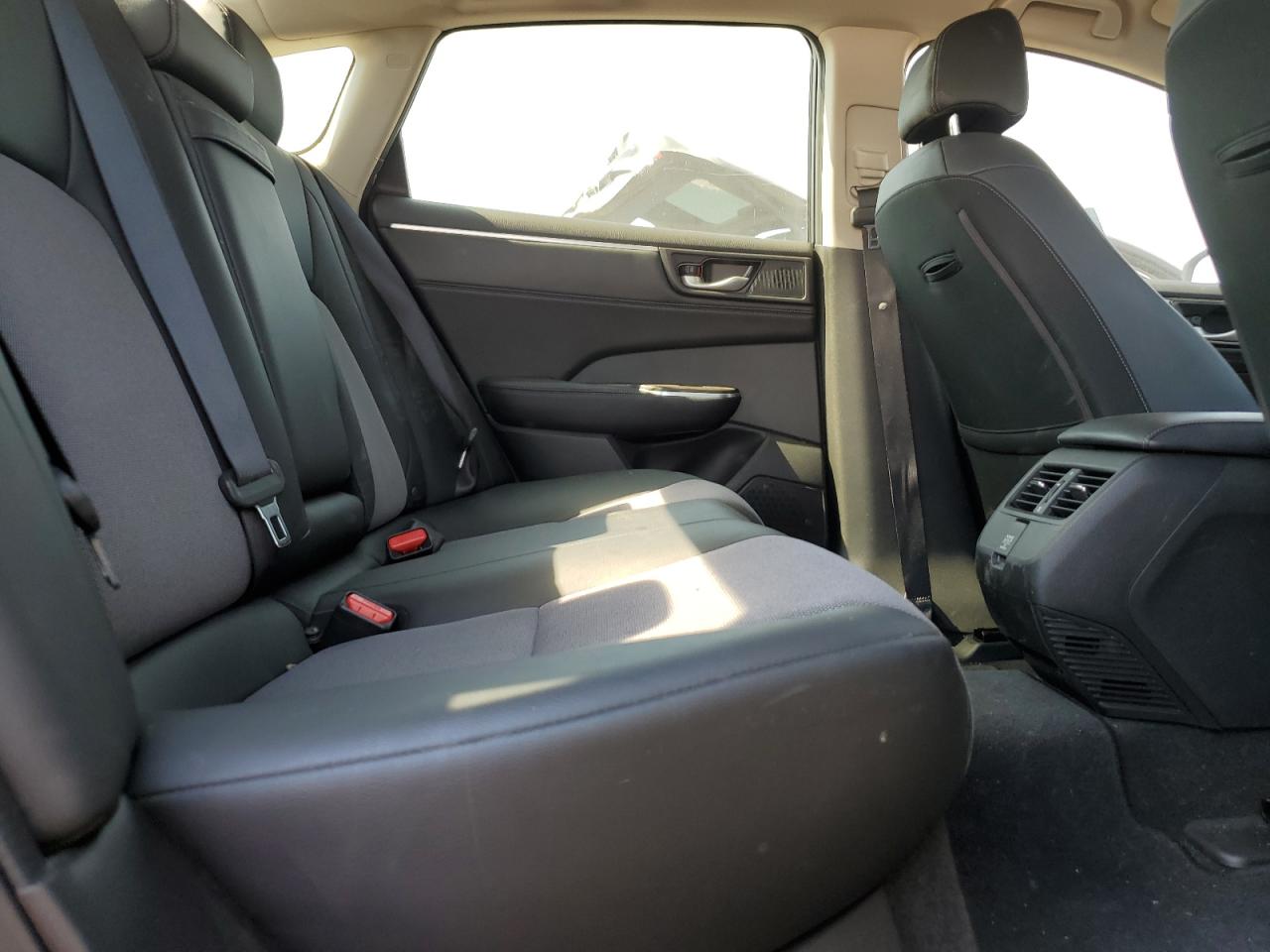 2018 Honda Clarity VIN: JHMZC5F11JC015259 Lot: 62460444