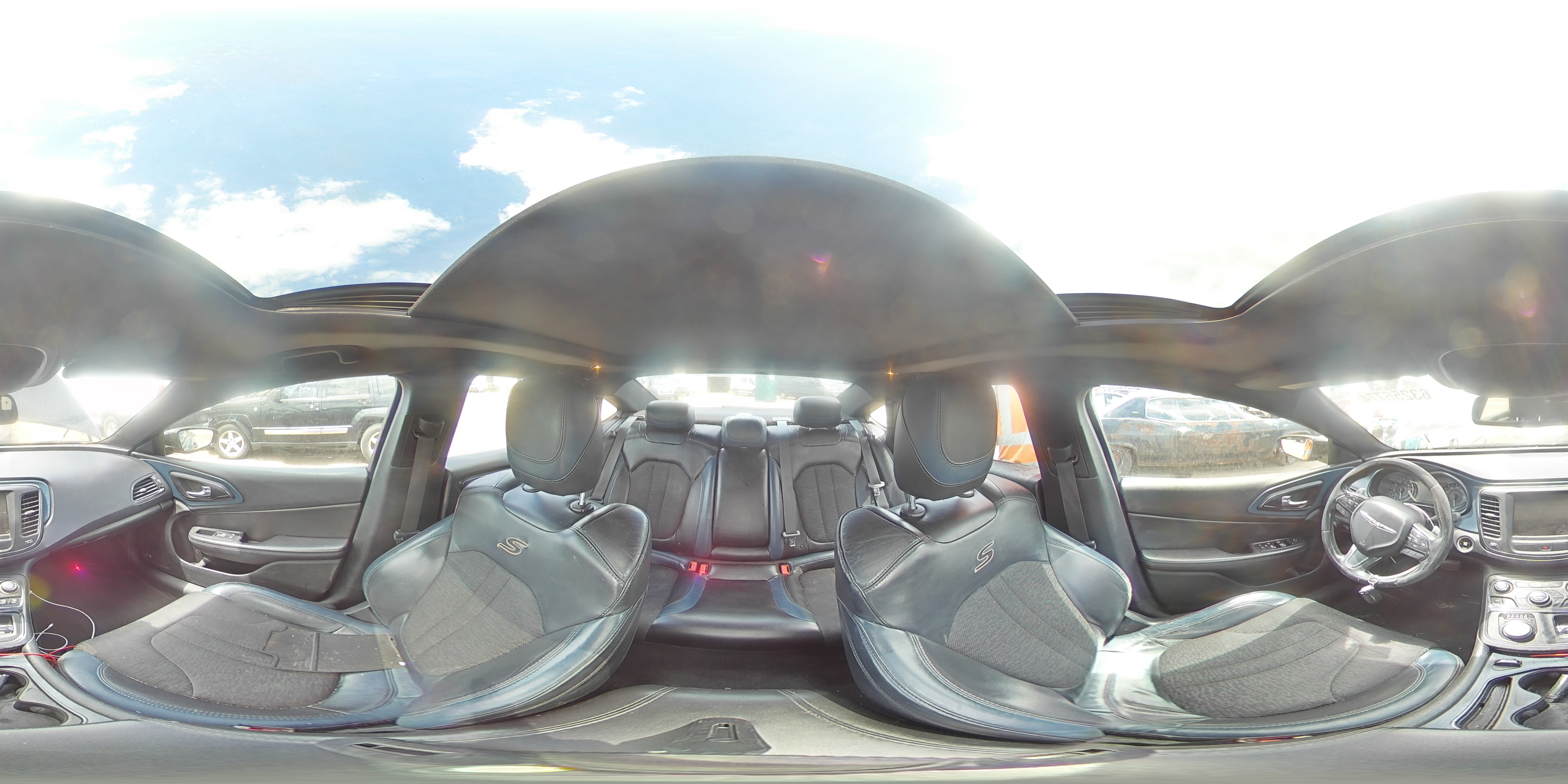 2015 Chrysler 200 - Image 12