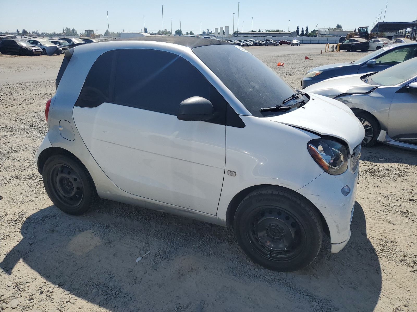 2017 Smart Fortwo vin: WMEFJ5DA3HK171477