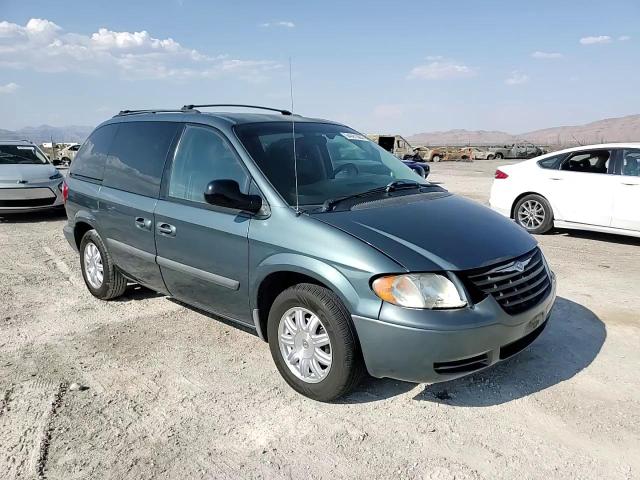 2006 Chrysler Town & Country VIN: 1A4GP45R56B582399 Lot: 64981364
