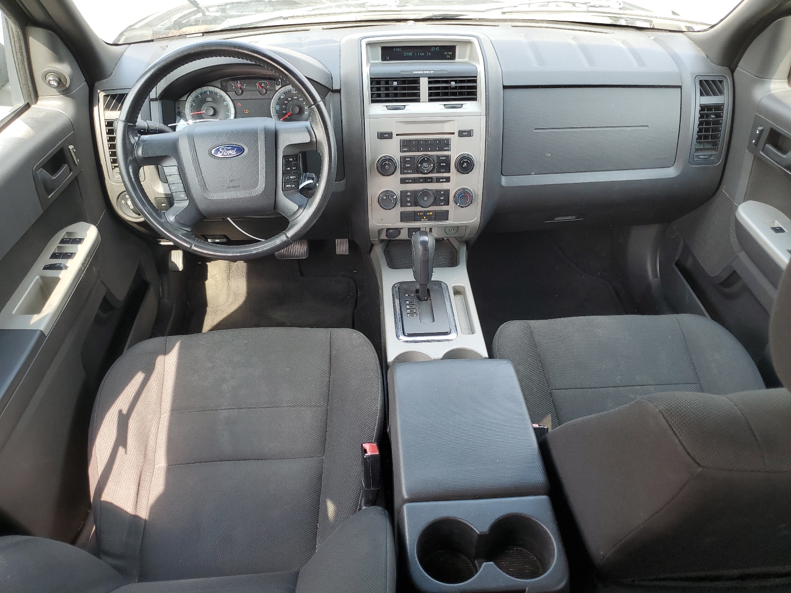 1FMCU0D75AKA92572 2010 Ford Escape Xlt