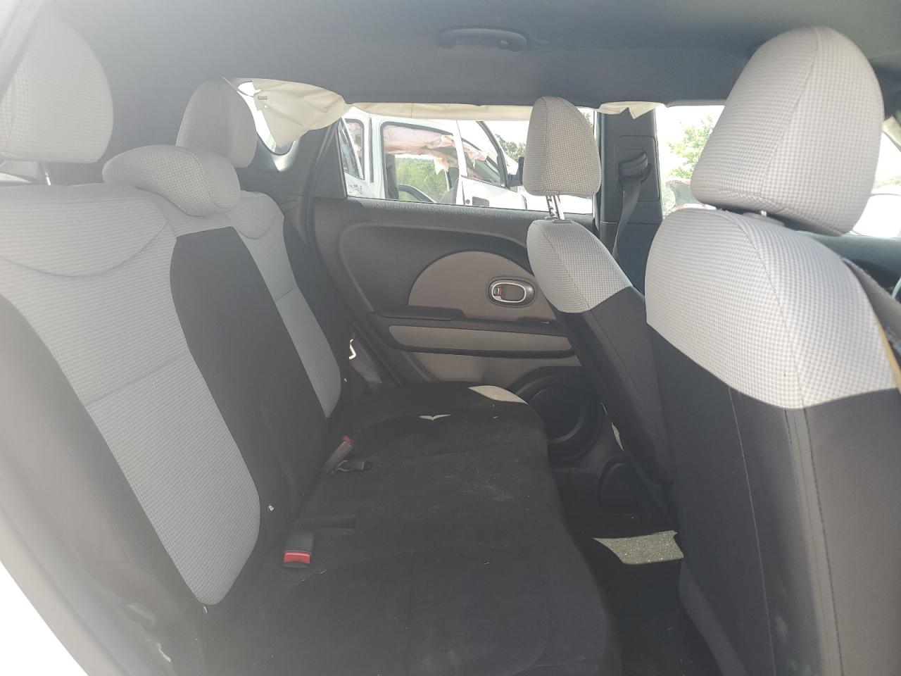 2017 Kia Soul VIN: KNDJN2A27H7461894 Lot: 62263804