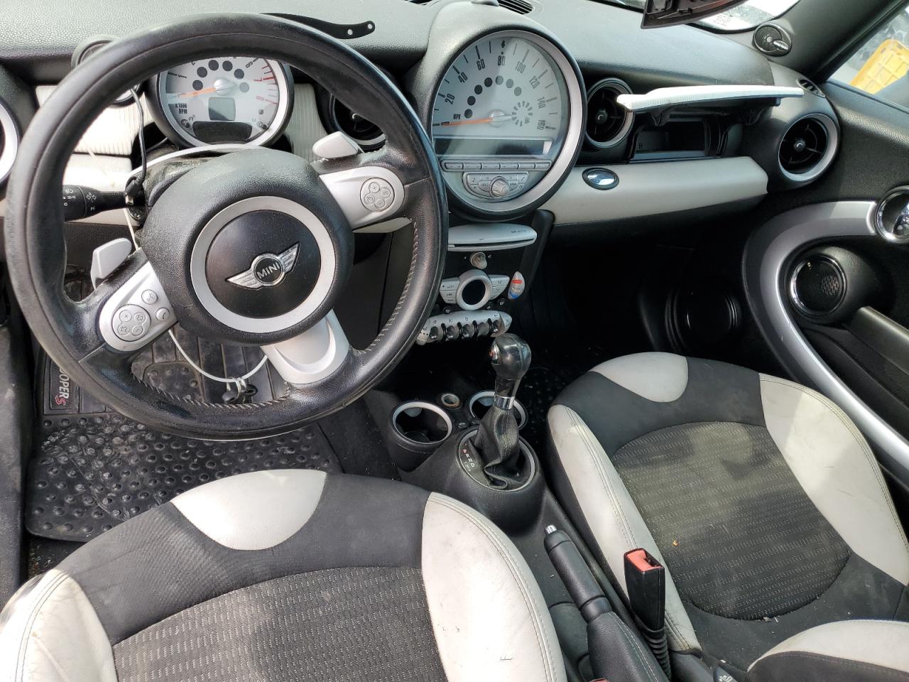 2010 Mini Cooper S VIN: WMWMF7C59ATZ72967 Lot: 64703744