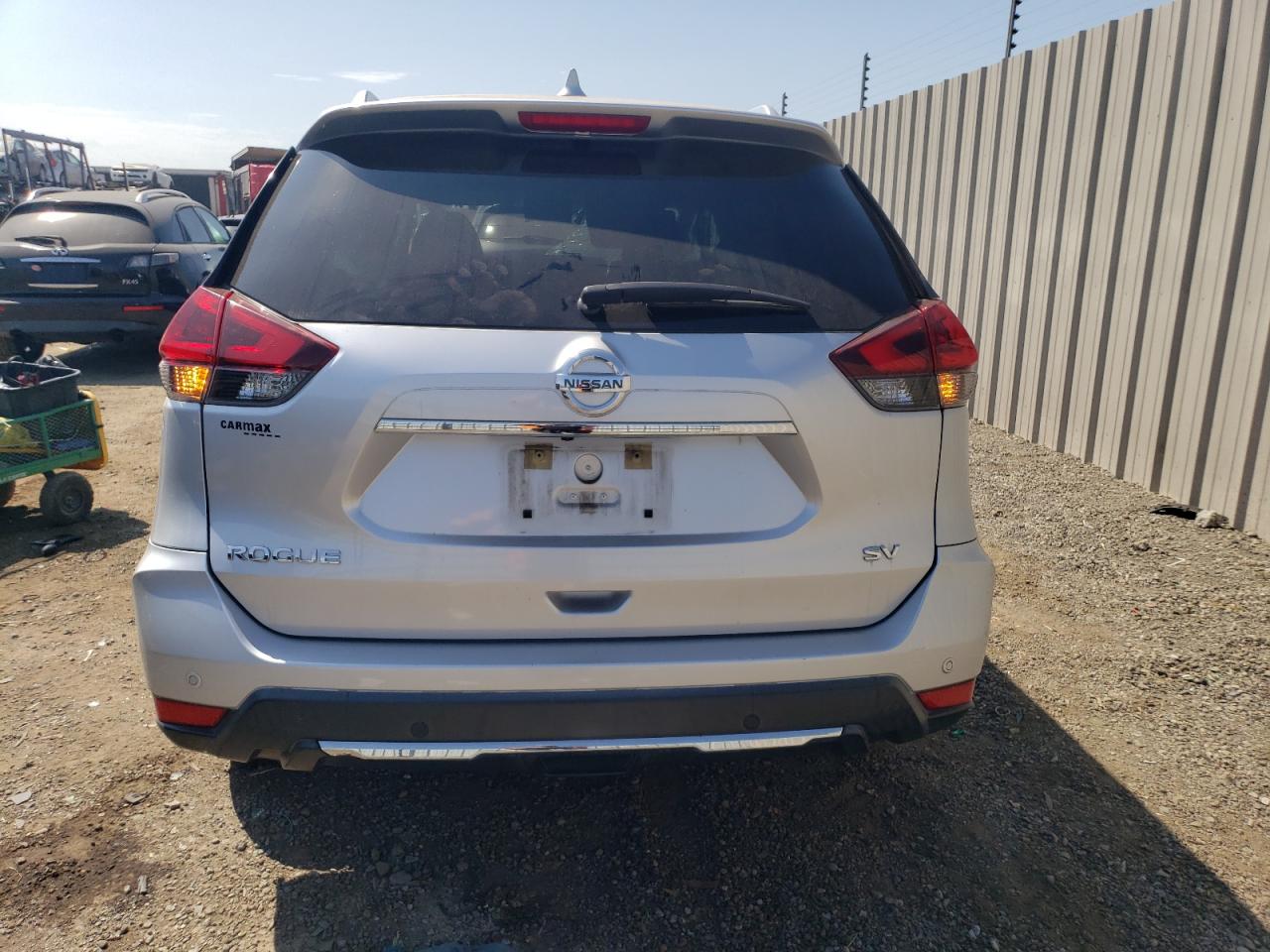 2020 Nissan Rogue - Image 6