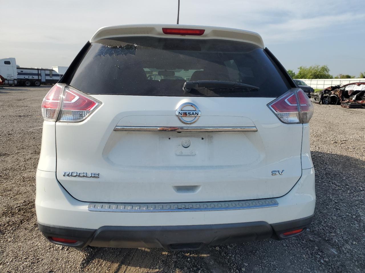 KNMAT2MT8GP667203 2016 Nissan Rogue S