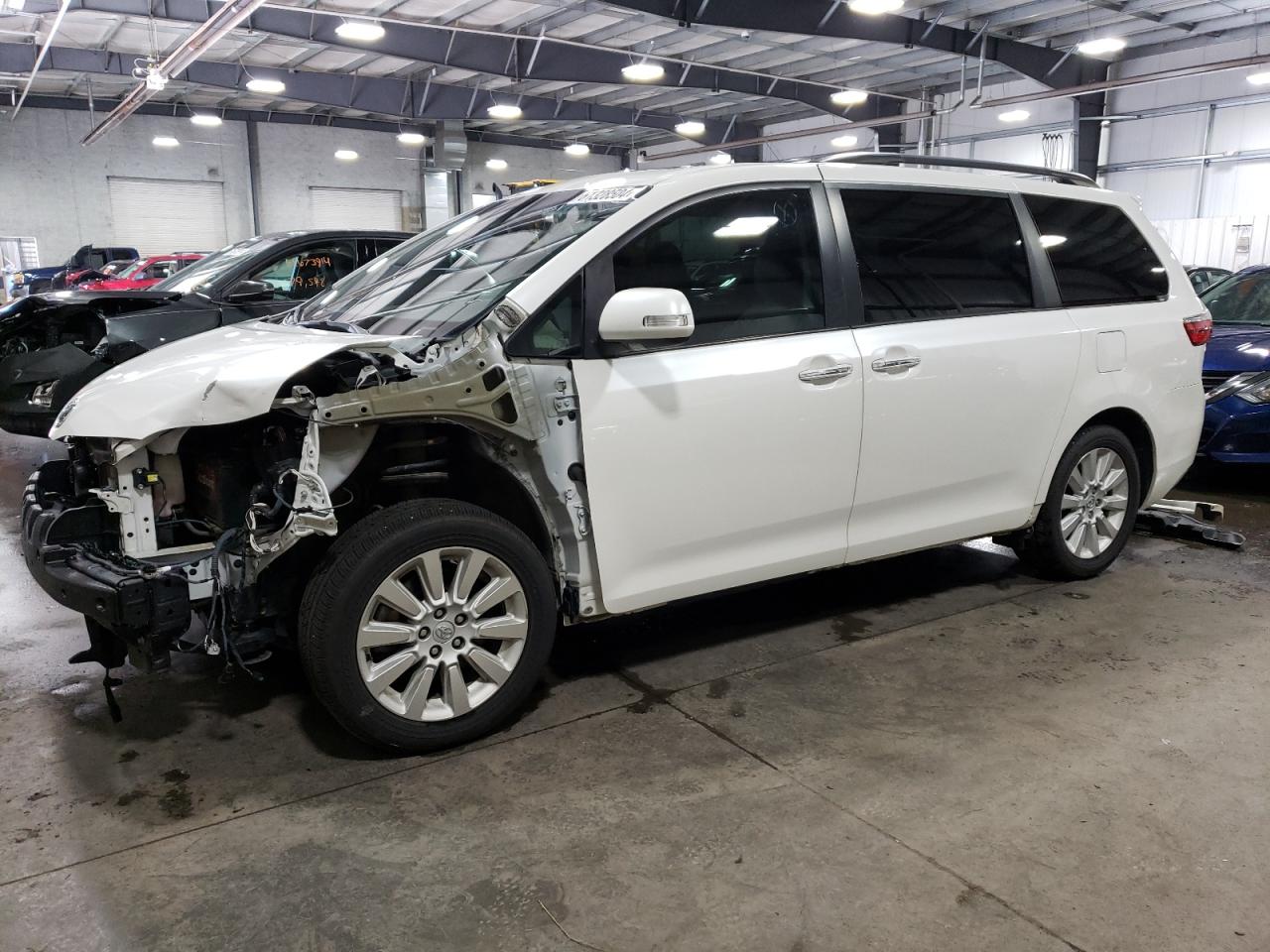 5TDDK3DC2FS113679 2015 TOYOTA SIENNA - Image 1