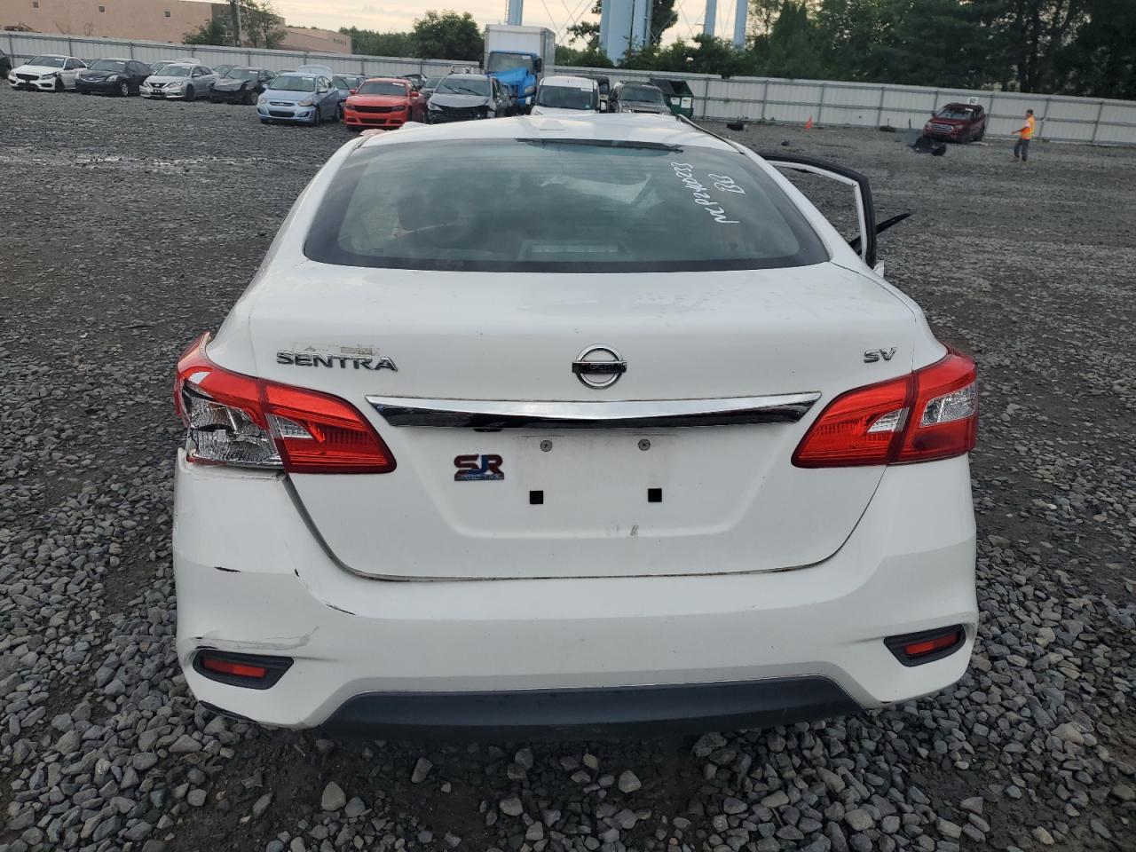 2017 Nissan Sentra - Image 6