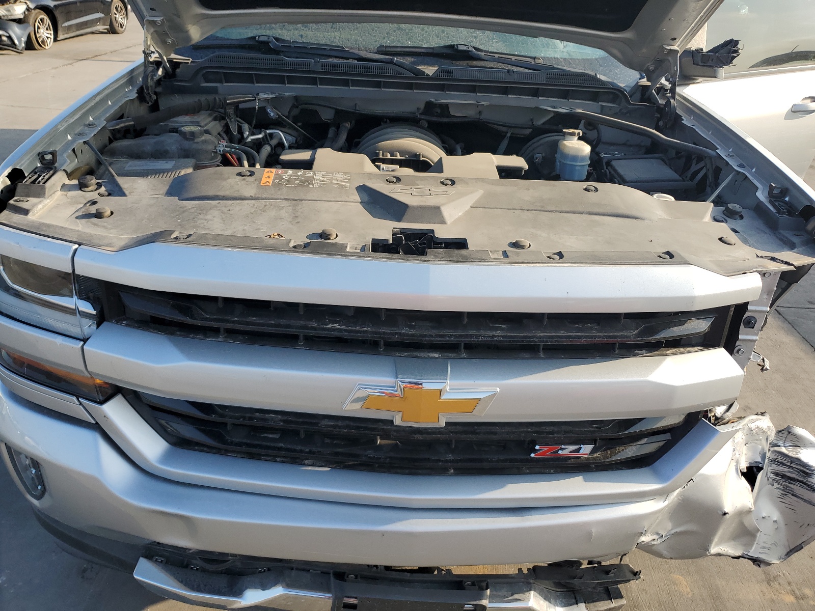 2018 Chevrolet Silverado K1500 Lt vin: 3GCUKREC6JG594318