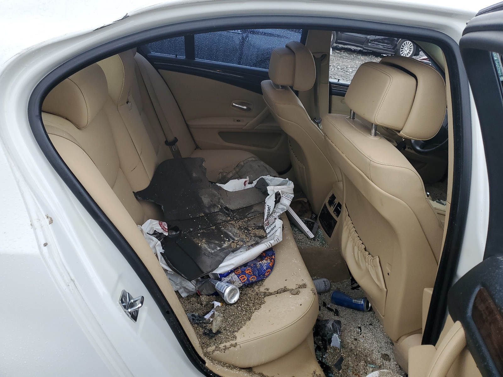 WBANV13598CZ59473 2008 BMW 528 Xi