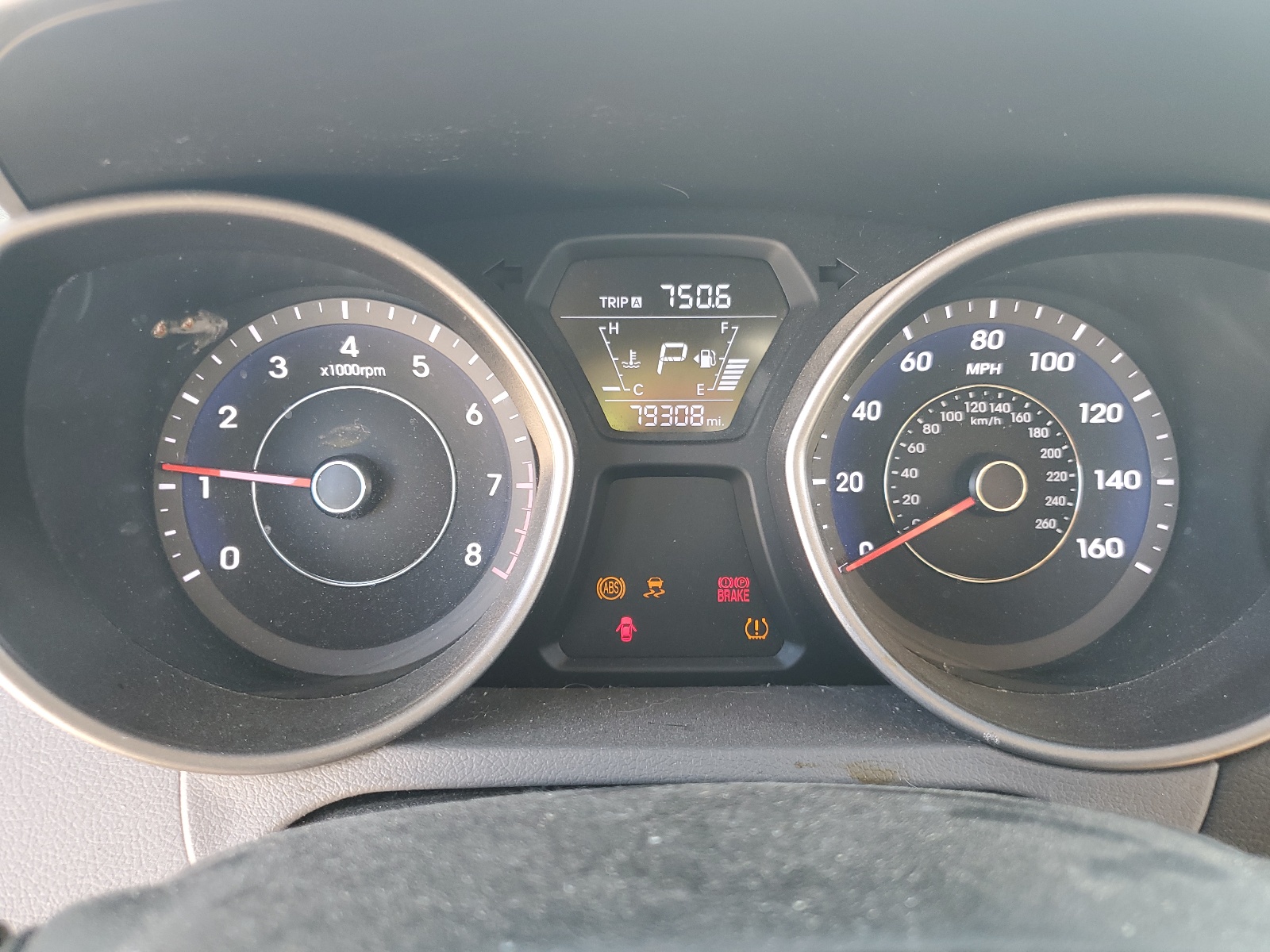 5NPDH4AE1FH647143 2015 Hyundai Elantra Se