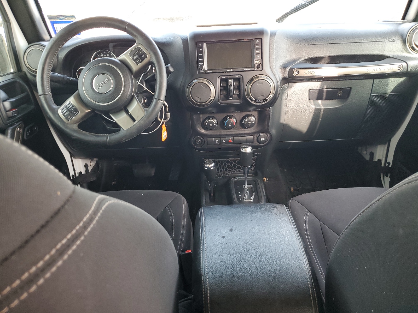 1C4BJWDGXJL872248 2018 Jeep Wrangler Unlimited Sport