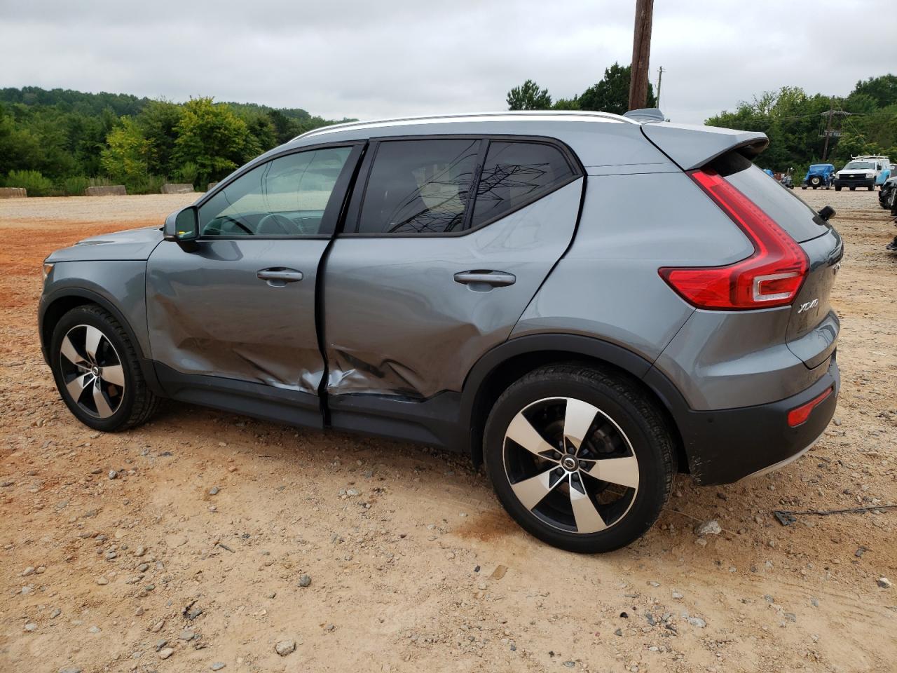 2019 Volvo Xc40 T5 Momentum VIN: YV4162UK9K2131460 Lot: 63749724