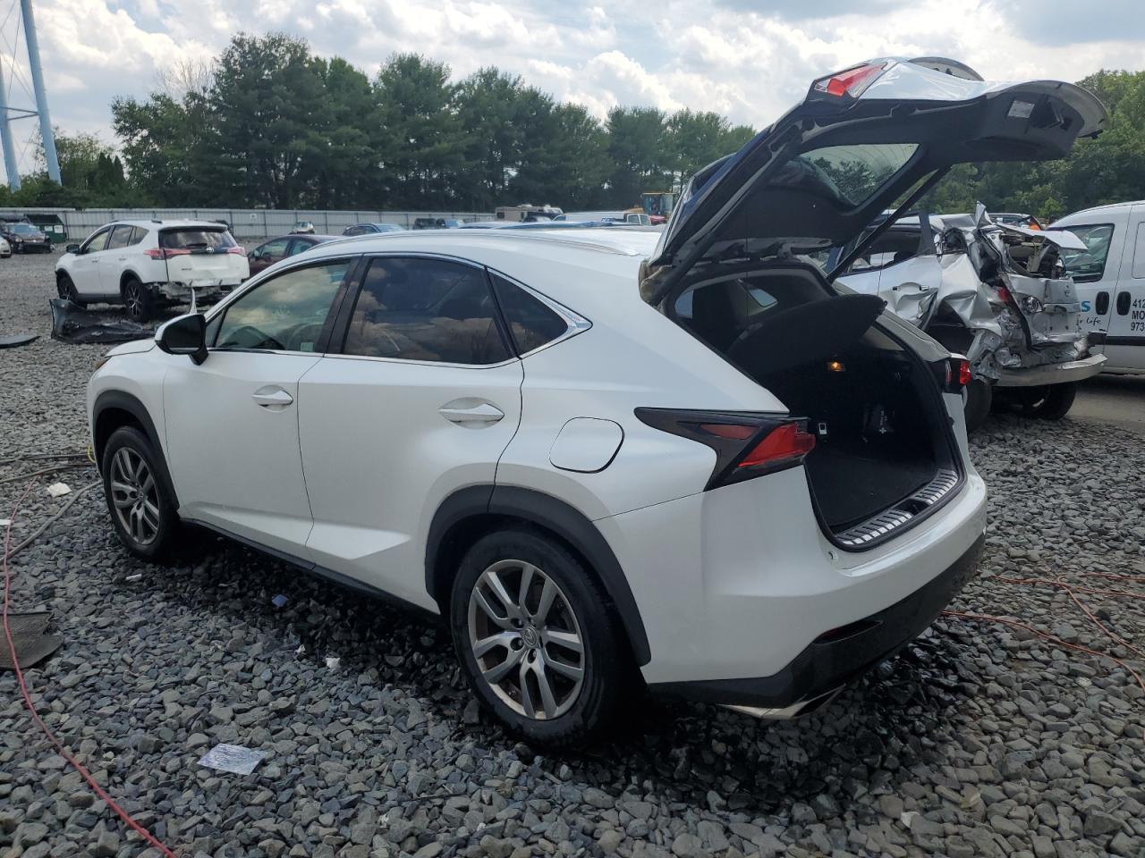 VIN JTJBARBZ3F2007069 2015 LEXUS NX no.2