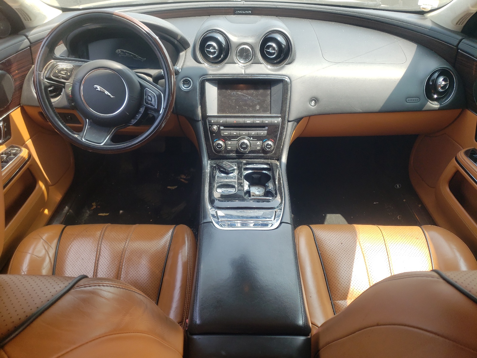 2015 Jaguar Xjl Portfolio vin: SAJWJ2GD4F8V86564