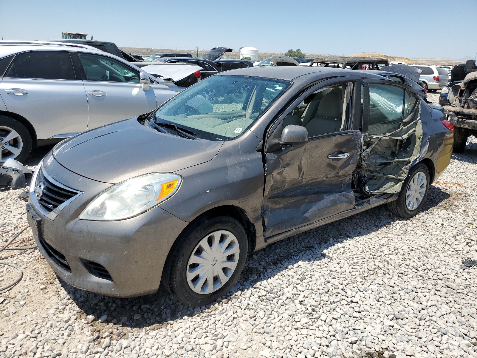 2013 Nissan Versa S vin: 3N1CN7AP0DL874296