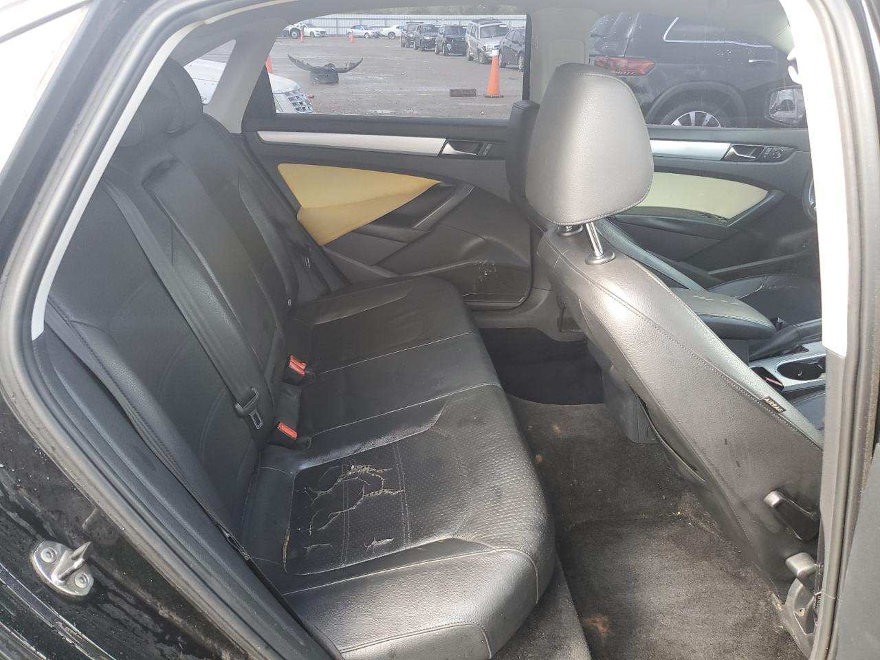 2013 Volkswagen Passat Se VIN: 1VWBP7A32DC115058 Lot: 64585384