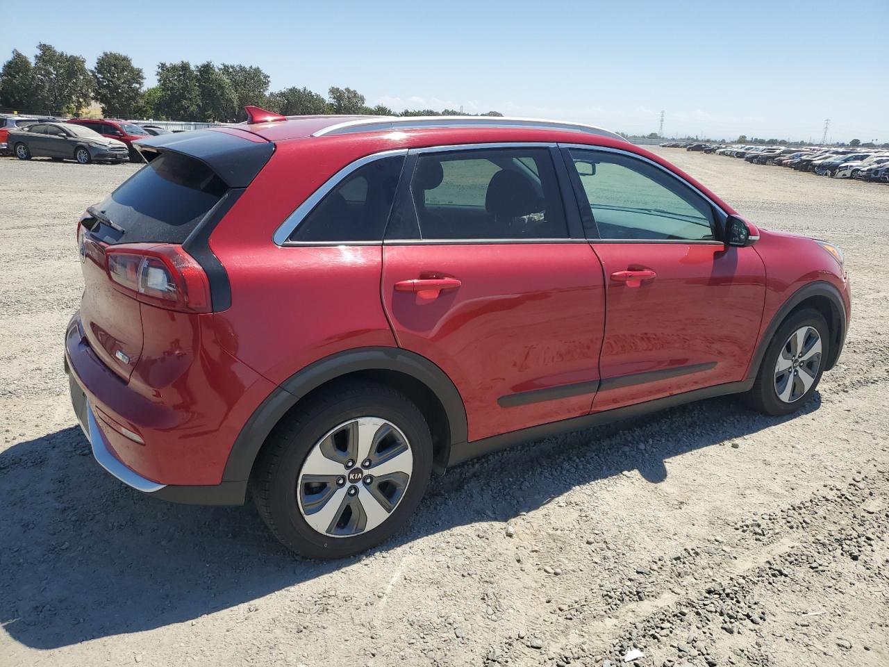 2018 Kia Niro Ex VIN: KNDCC3LC7J5126758 Lot: 63329674