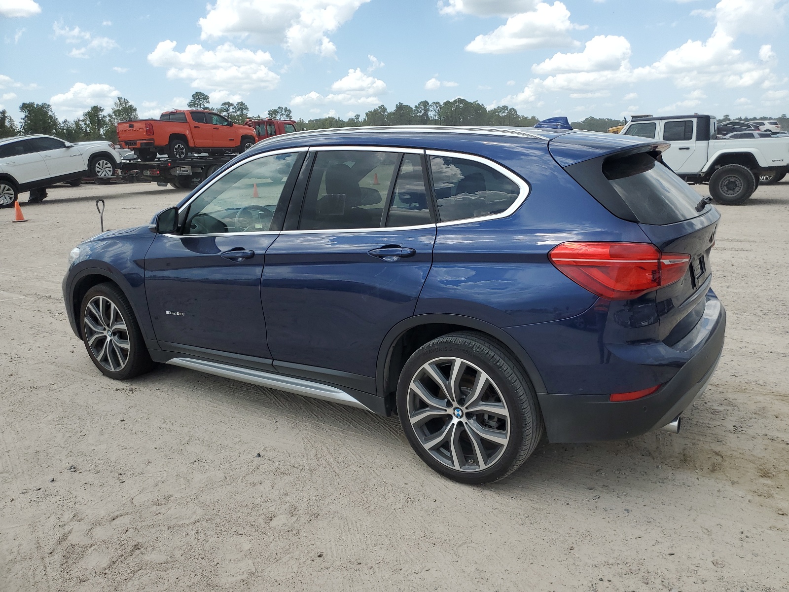 2017 BMW X1 Sdrive28I vin: WBXHU7C36H5H35897