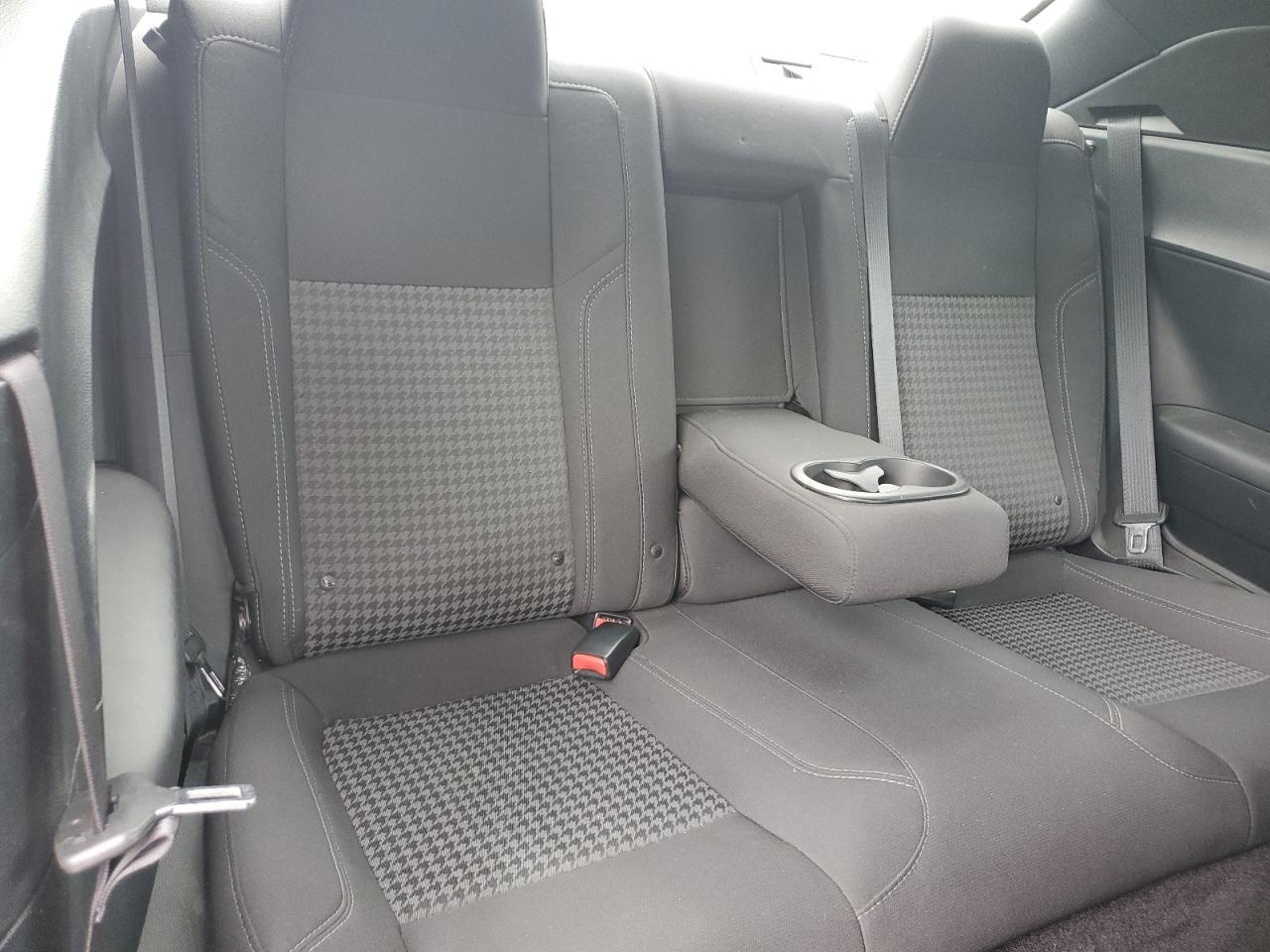 2016 Dodge Challenger Sxt VIN: 2C3CDZAG7GH352553 Lot: 63425674