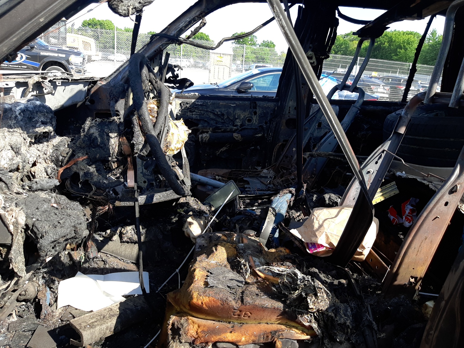 1FMFU18525LA11040 2005 Ford Expedition Eddie Bauer