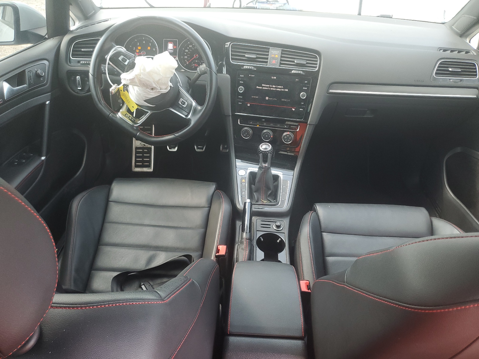 3VW5T7AU2KM001803 2019 Volkswagen Gti S