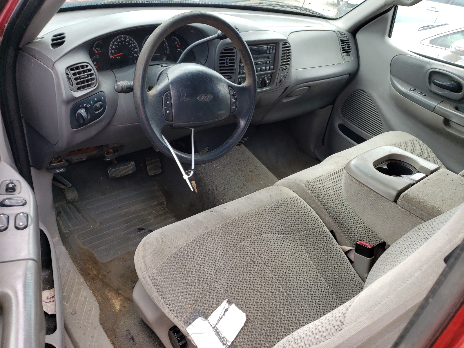 1FTRX18L0YNB55847 2000 Ford F150