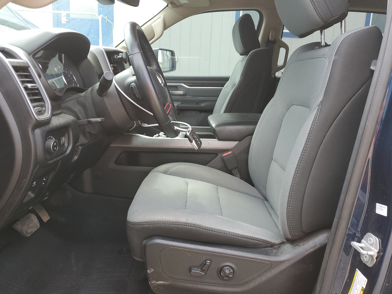 1C6RREFT5LN276166 2020 Ram 1500 Big Horn/Lone Star