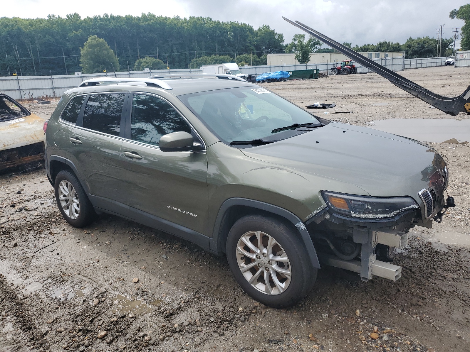 2019 Jeep Cherokee Latitude vin: 1C4PJLCB2KD241936