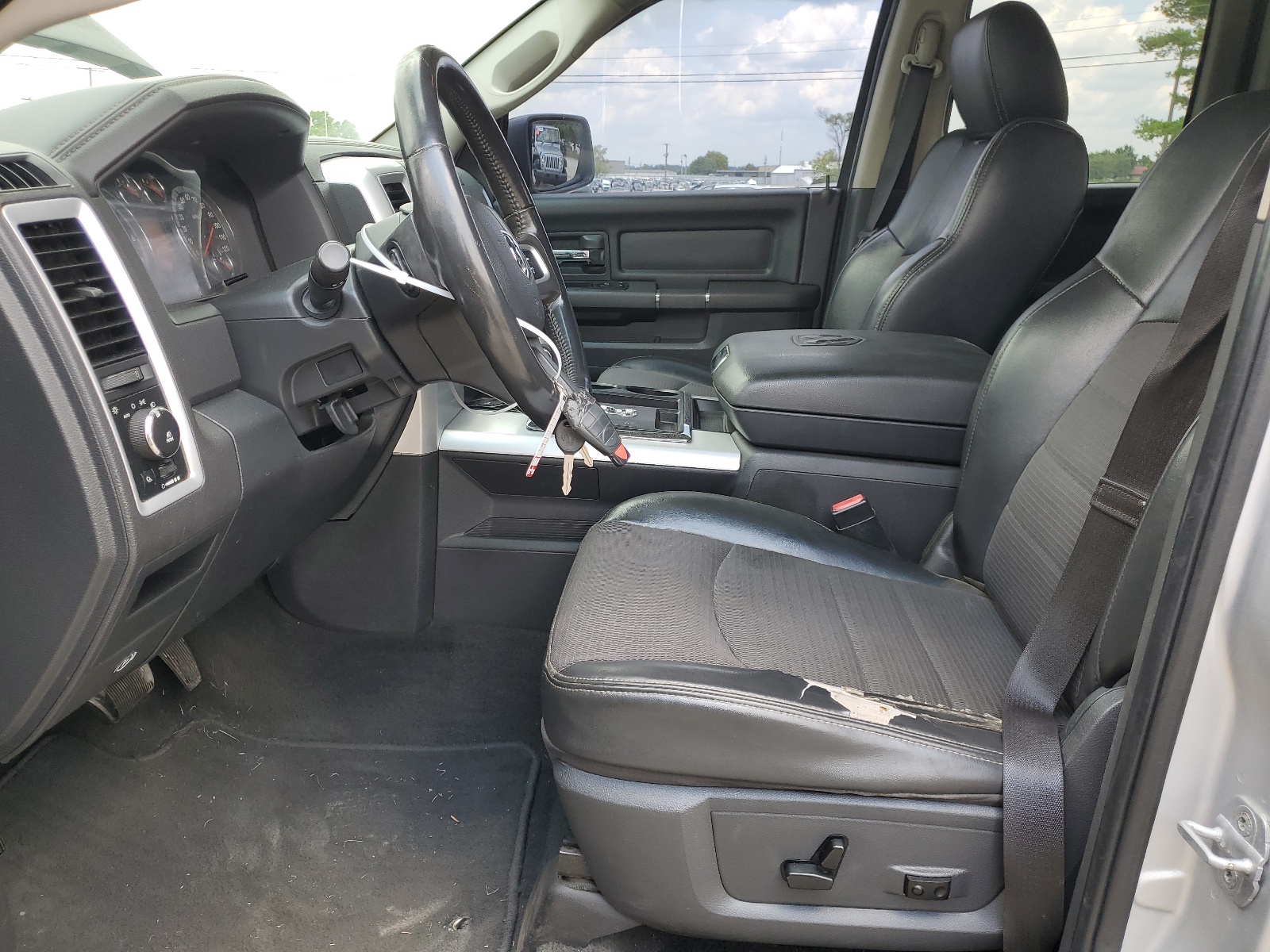 1D7RV1GT0BS665833 2011 Dodge Ram 1500