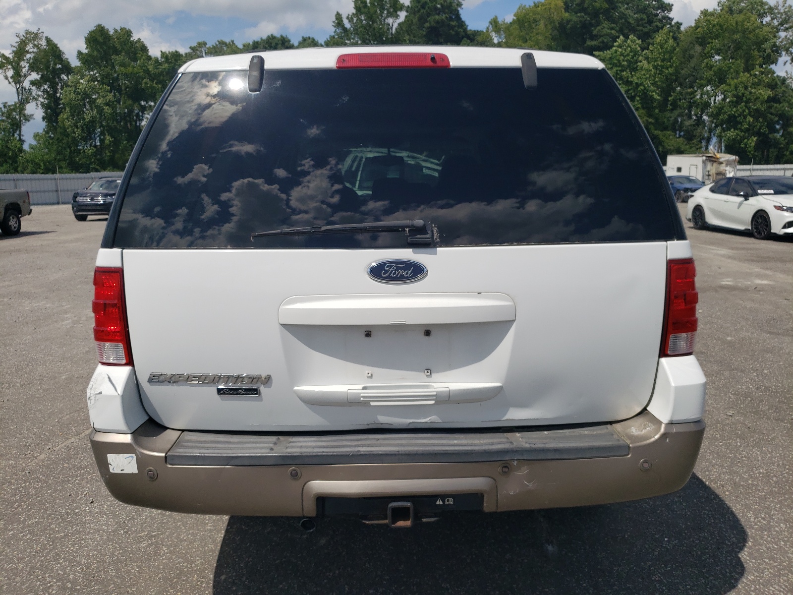 1FMEU17W14LB44263 2004 Ford Expedition Eddie Bauer