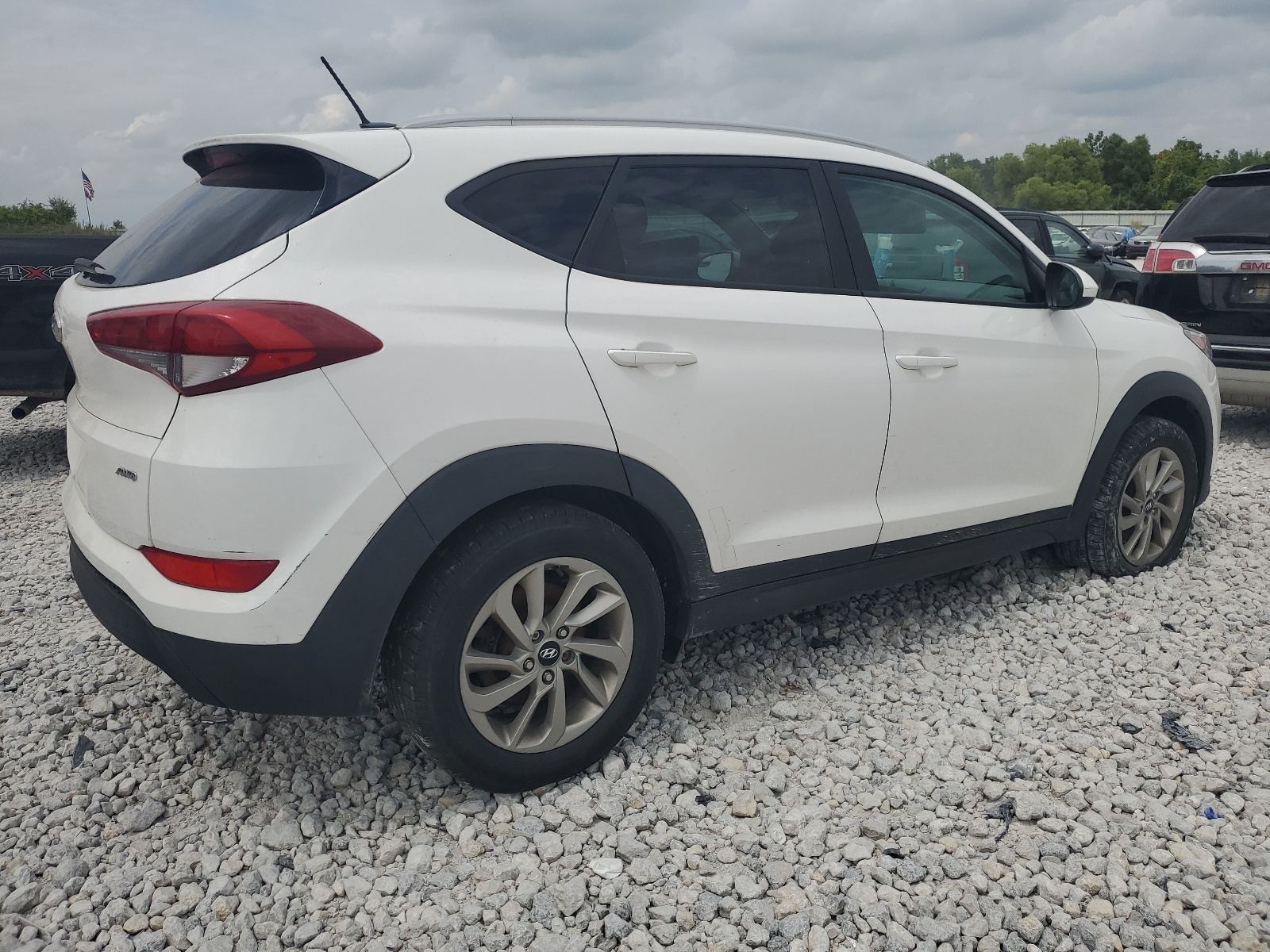 2016 Hyundai Tucson Limited vin: KM8J3CA46GU088100