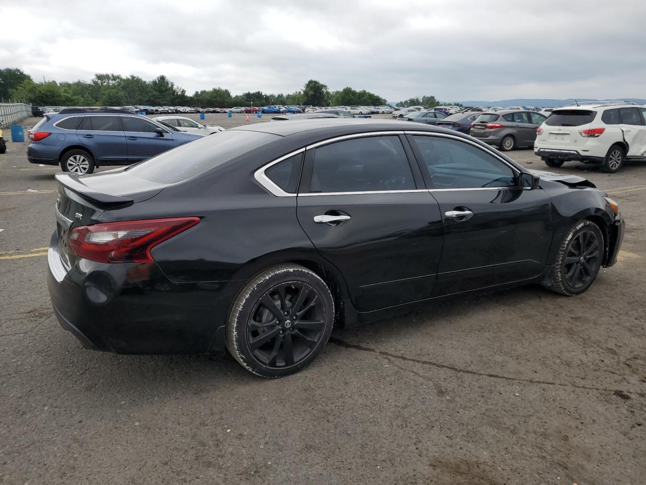 2017 Nissan Altima - Image 3