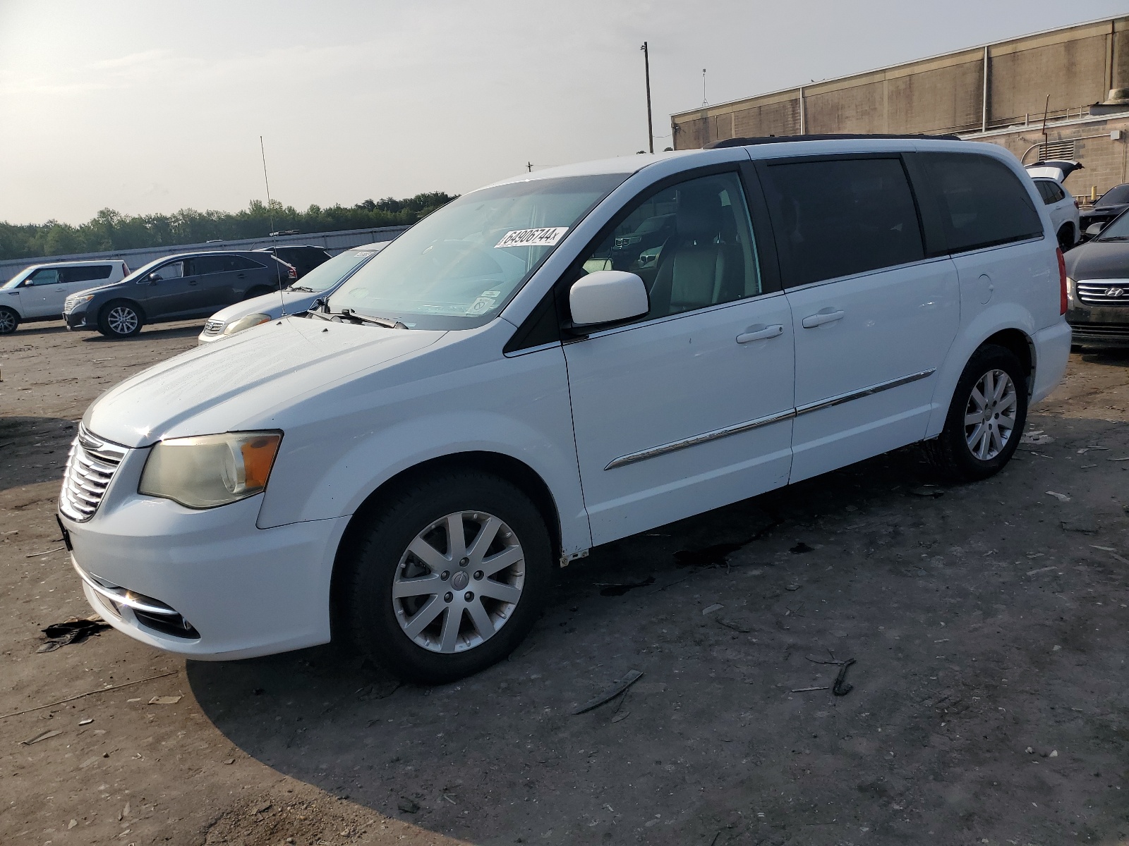 2014 Chrysler Town & Country Touring vin: 2C4RC1BG2ER382690