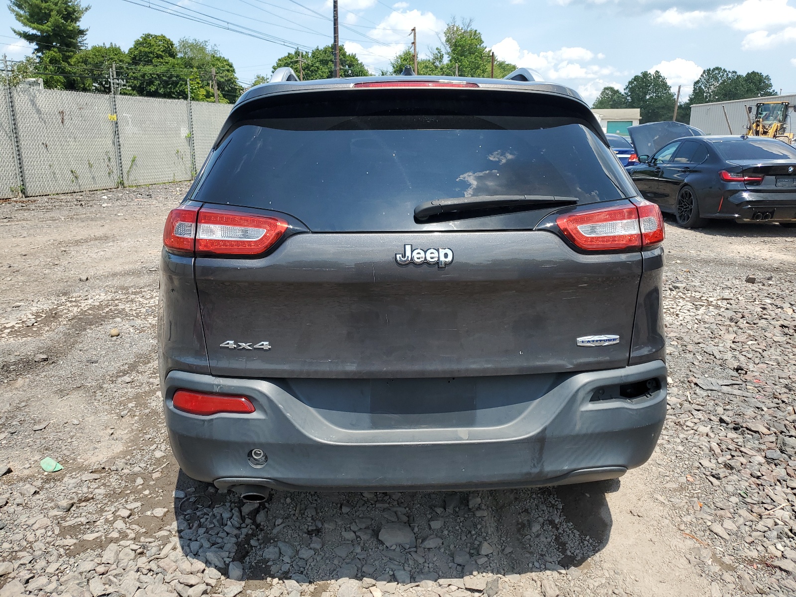 2014 Jeep Cherokee Latitude vin: 1C4PJMCB4EW203879