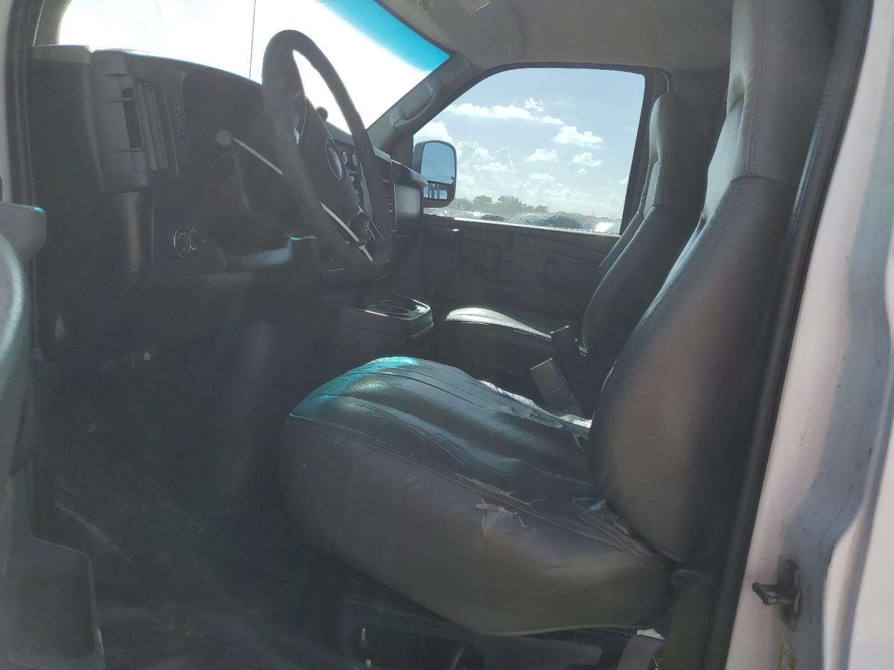 2008 Chevrolet Express G2500 VIN: 1GCGG25C381233417 Lot: 63246844