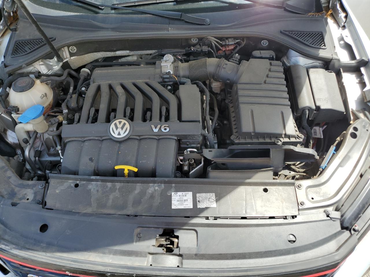 1VWJM7A34JC047703 2018 Volkswagen Passat Gt