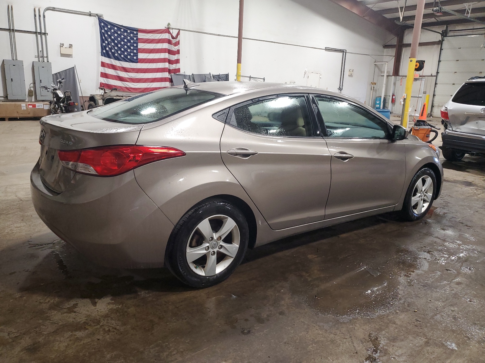 2013 Hyundai Elantra Gls vin: 5NPDH4AE6DH448795