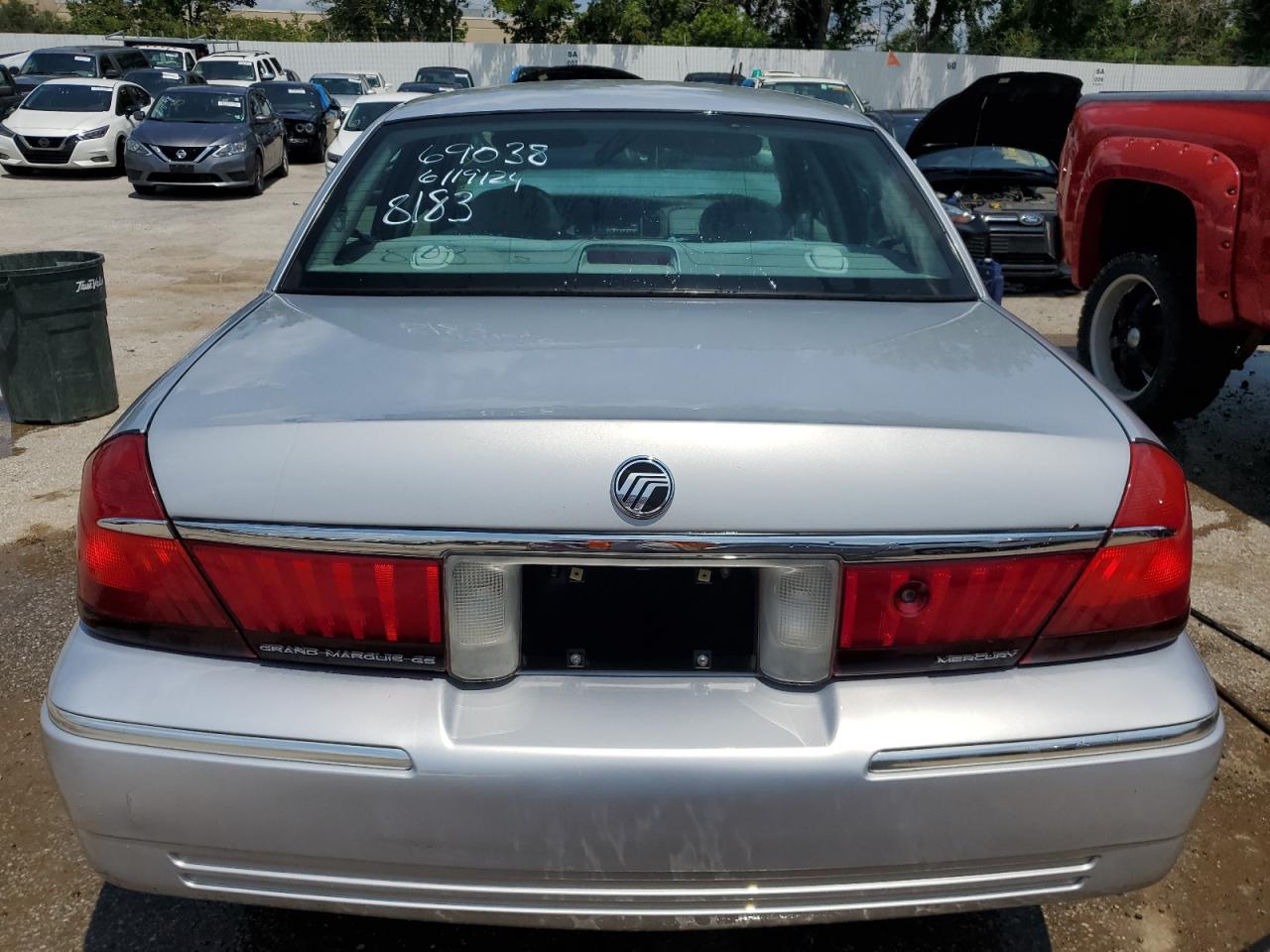 2000 Mercury Grand Marquis Gs VIN: 2MEFM74W5YX738183 Lot: 62295864