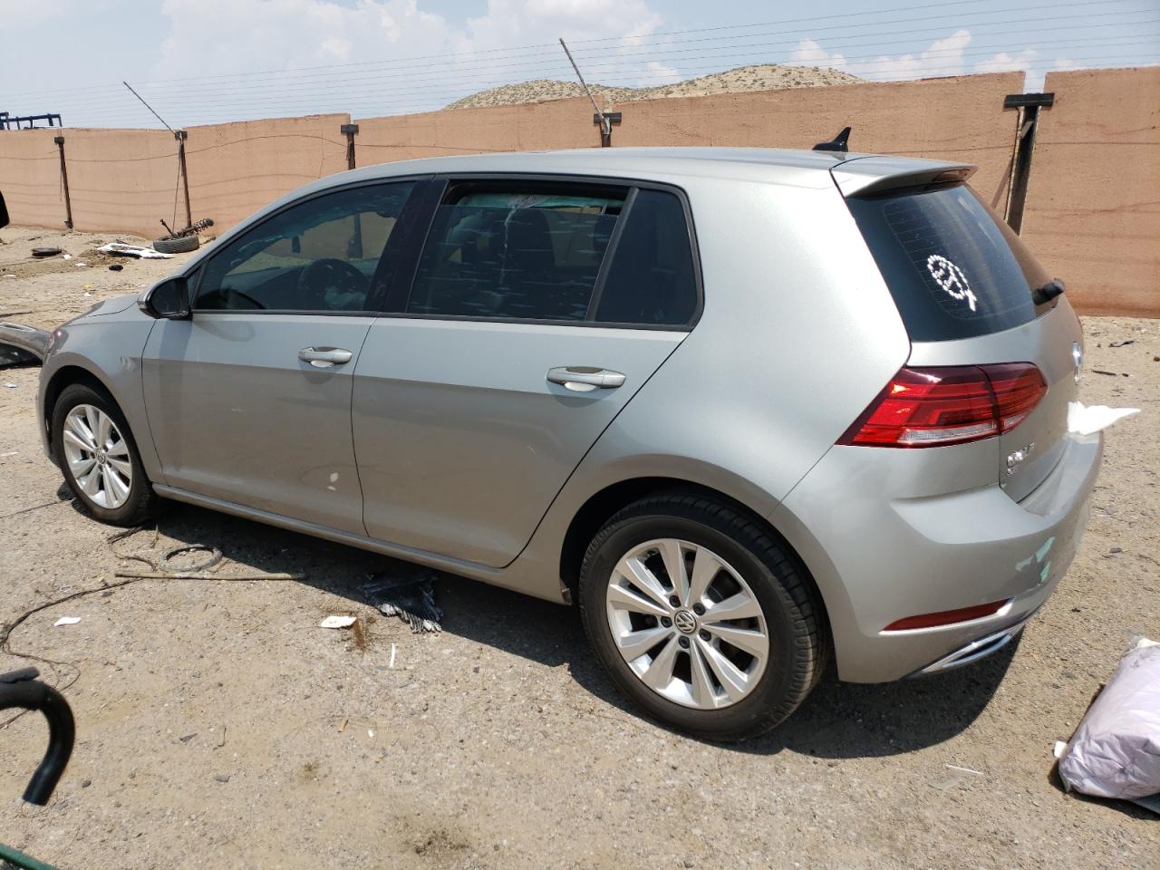 3VWG17AU3JM273418 2018 VOLKSWAGEN GOLF - Image 2