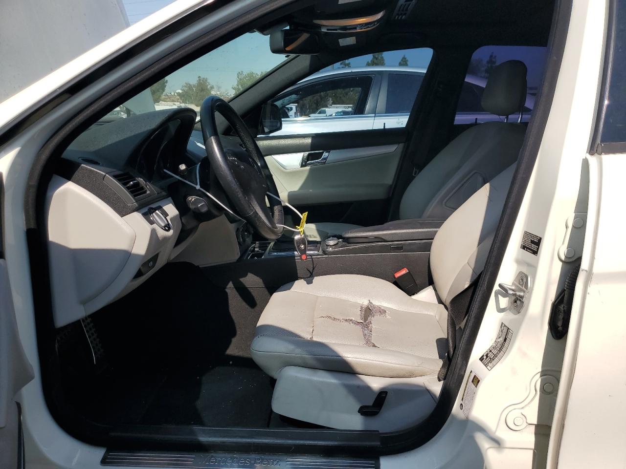 2009 Mercedes-Benz C 300 VIN: WDDGF54X89F244089 Lot: 64382424