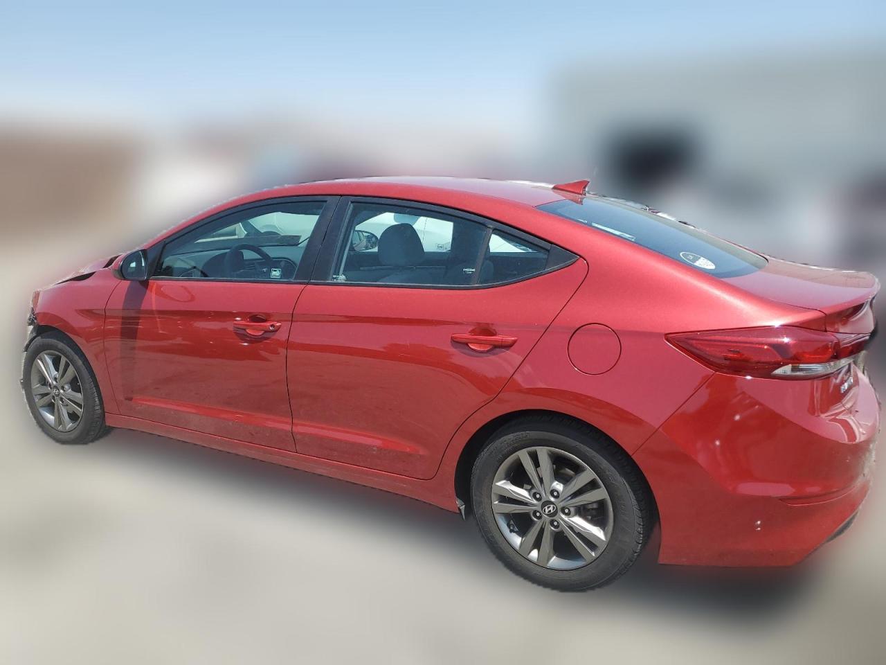 5NPD84LF6JH230762 2018 HYUNDAI ELANTRA - Image 2