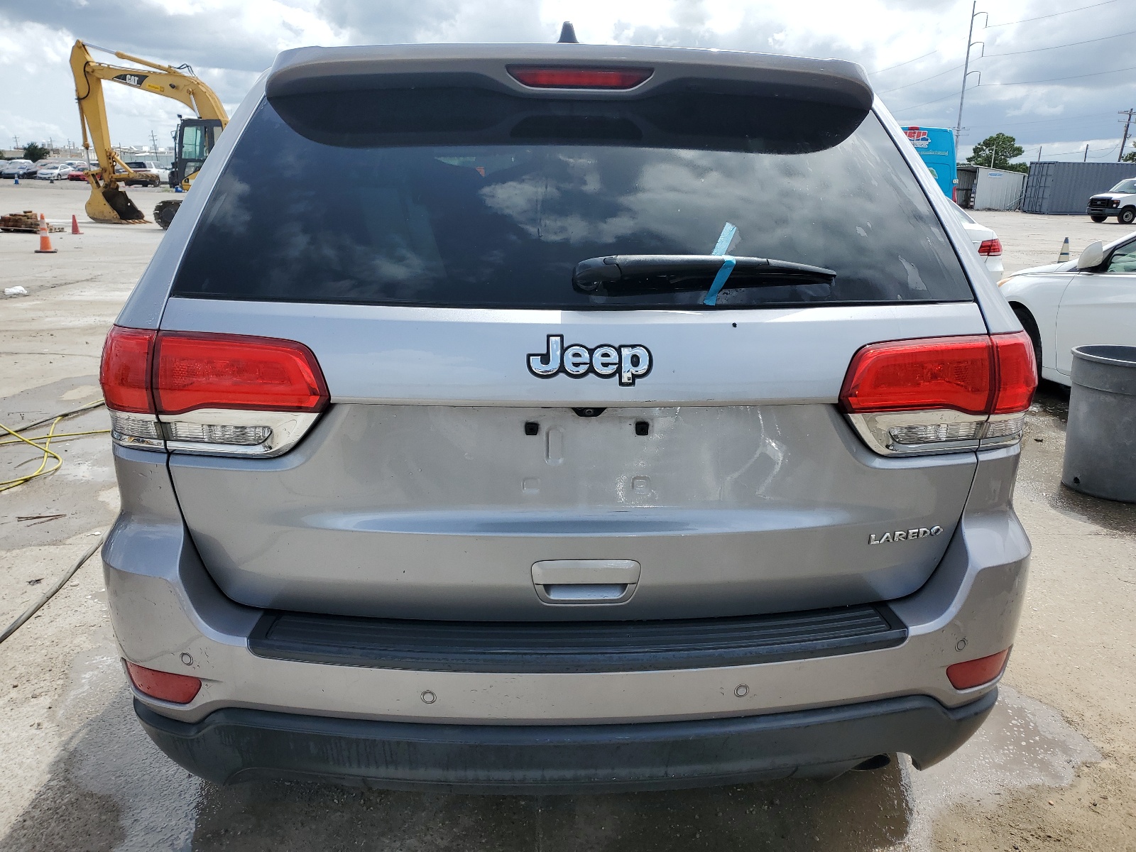 1C4RJEAG1HC902969 2017 Jeep Grand Cherokee Laredo