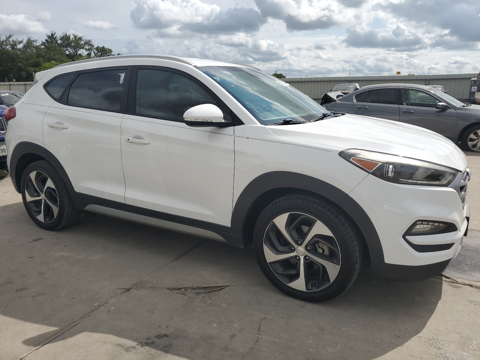 2017 Hyundai Tucson Limited vin: KM8J33A26HU343327