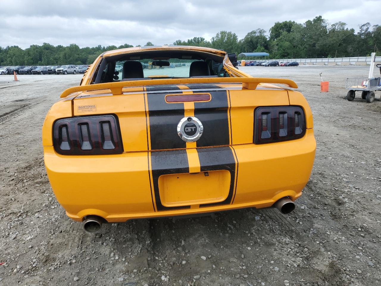 2007 Ford Mustang - Image 6